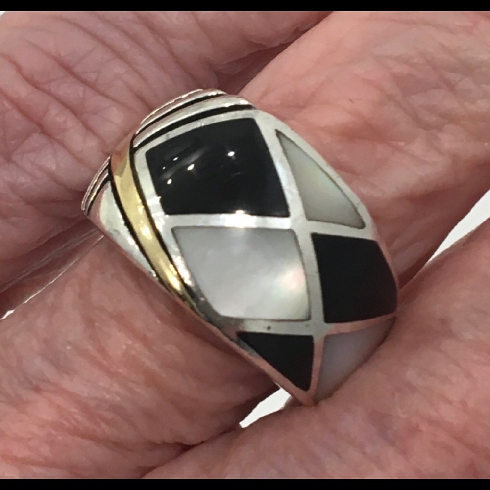 Sterling Silver Mother-of-Pearl and Black Onyx Ring